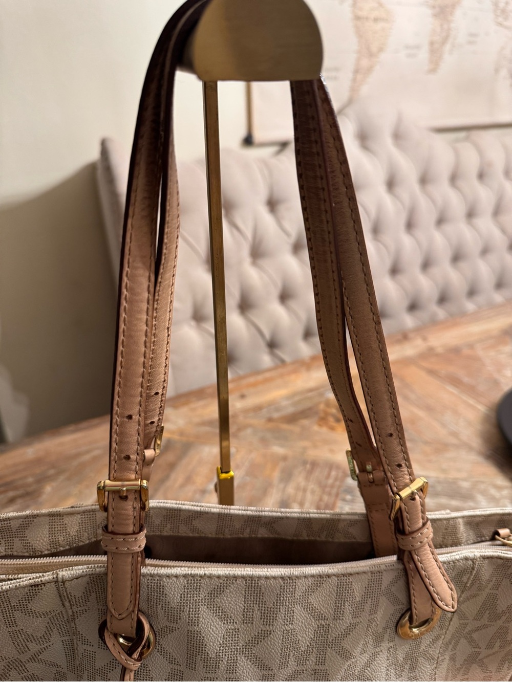 Michael Kors Logo Tote with Matching Wallet - Picture 14 of 16